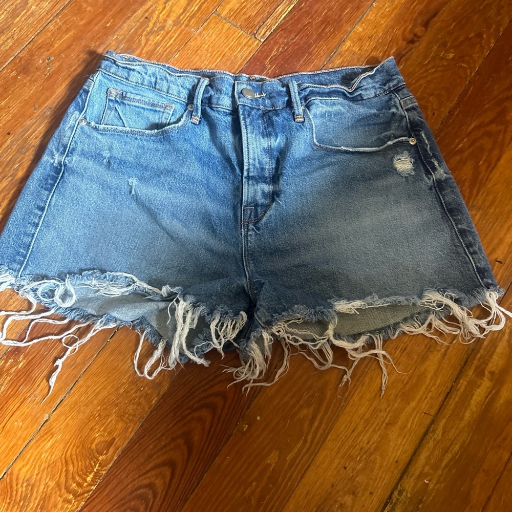 Good American Blue Distressed Jean Shorts High-Waisted size 8/29